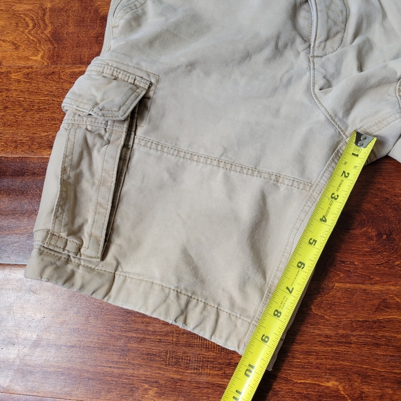 Abercrombie & Fitch Khaki Cargo Shorts Button Fly Distressed - Picture 12 of 13